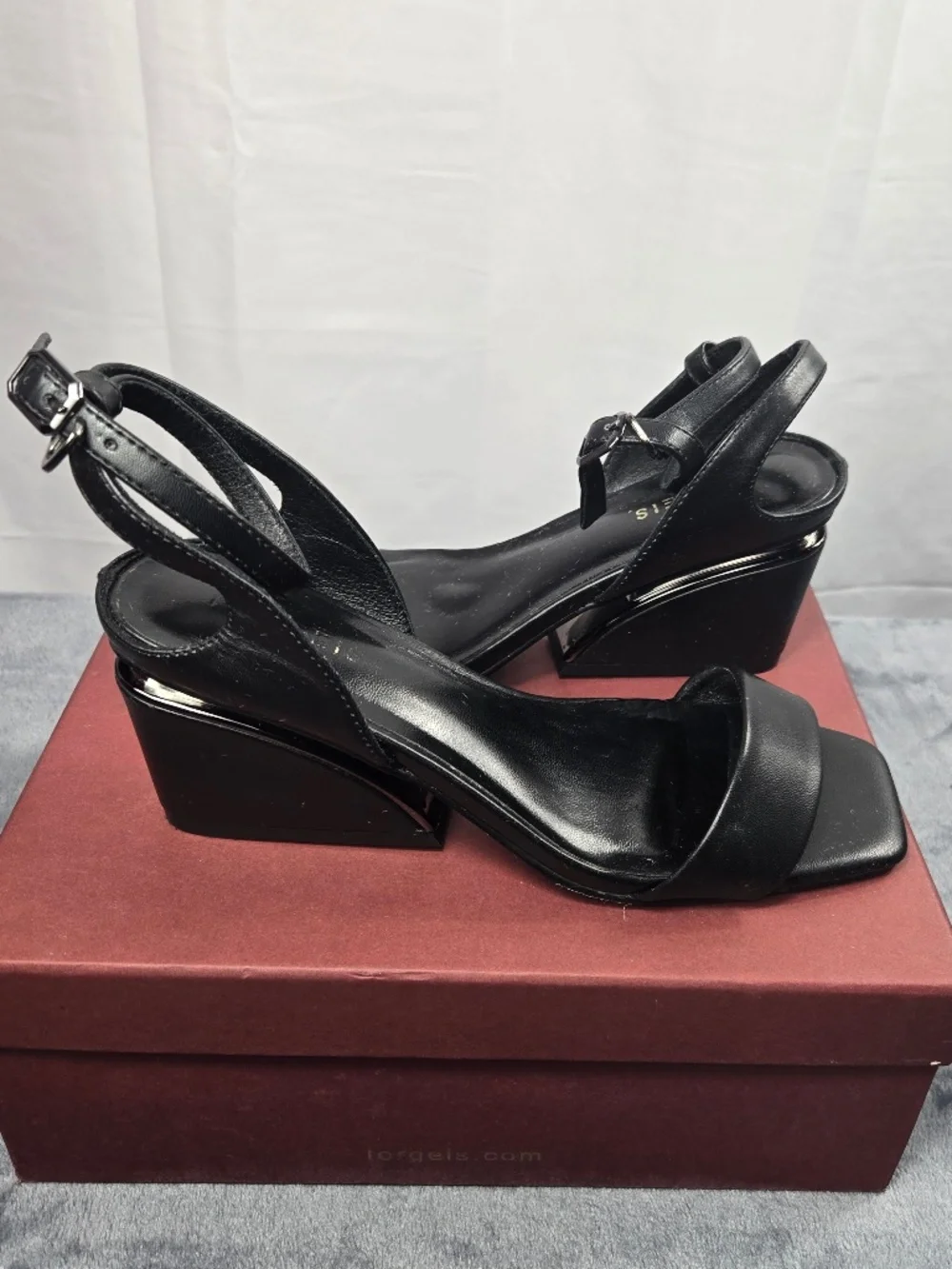 Torgeis Black leather wedged heel sandle